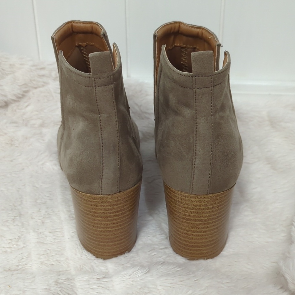 Like New Qupid Beige Boots - Picture 4 of 5